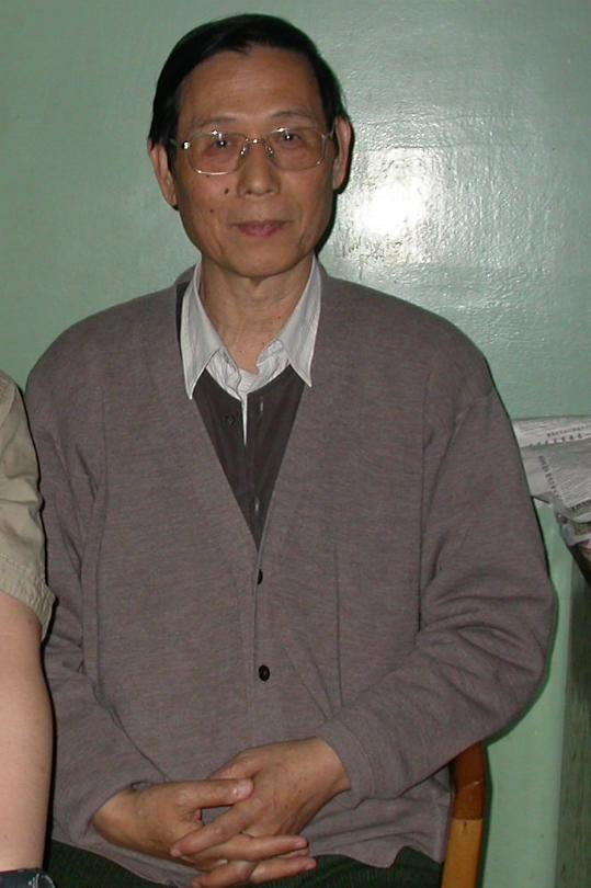 慈祥的老人（拍摄于2005年青岛牧夫天文交流会）.JPG